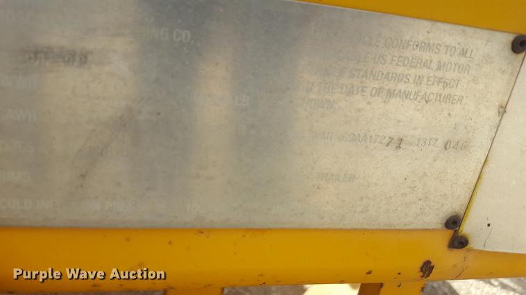 image for item FS9520 2002 Rosco asphalt distribution trailer