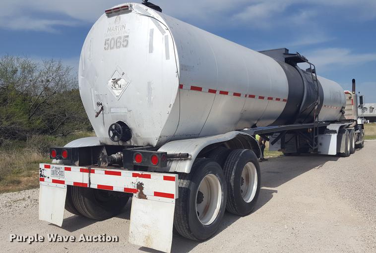 image for item FS9522 1985 Freuhauf 4FL019317 tank trailer