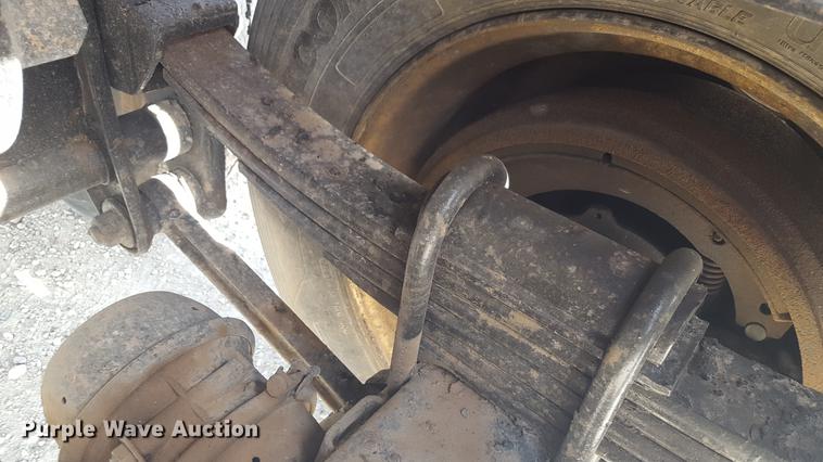 image for item FS9522 1985 Freuhauf 4FL019317 tank trailer