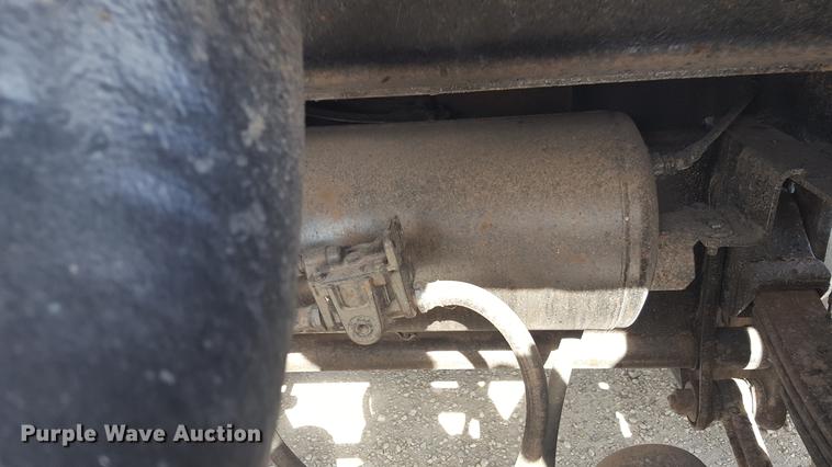 image for item FS9522 1985 Freuhauf 4FL019317 tank trailer