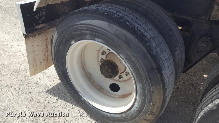 image for item FS9522 1985 Freuhauf 4FL019317 tank trailer