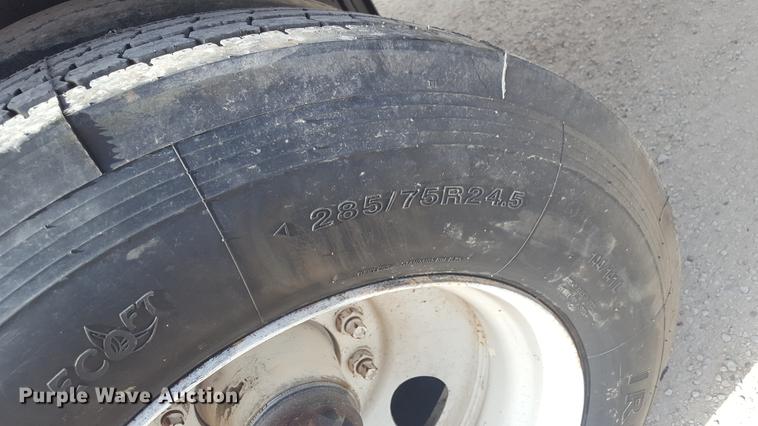 image for item FS9522 1985 Freuhauf 4FL019317 tank trailer