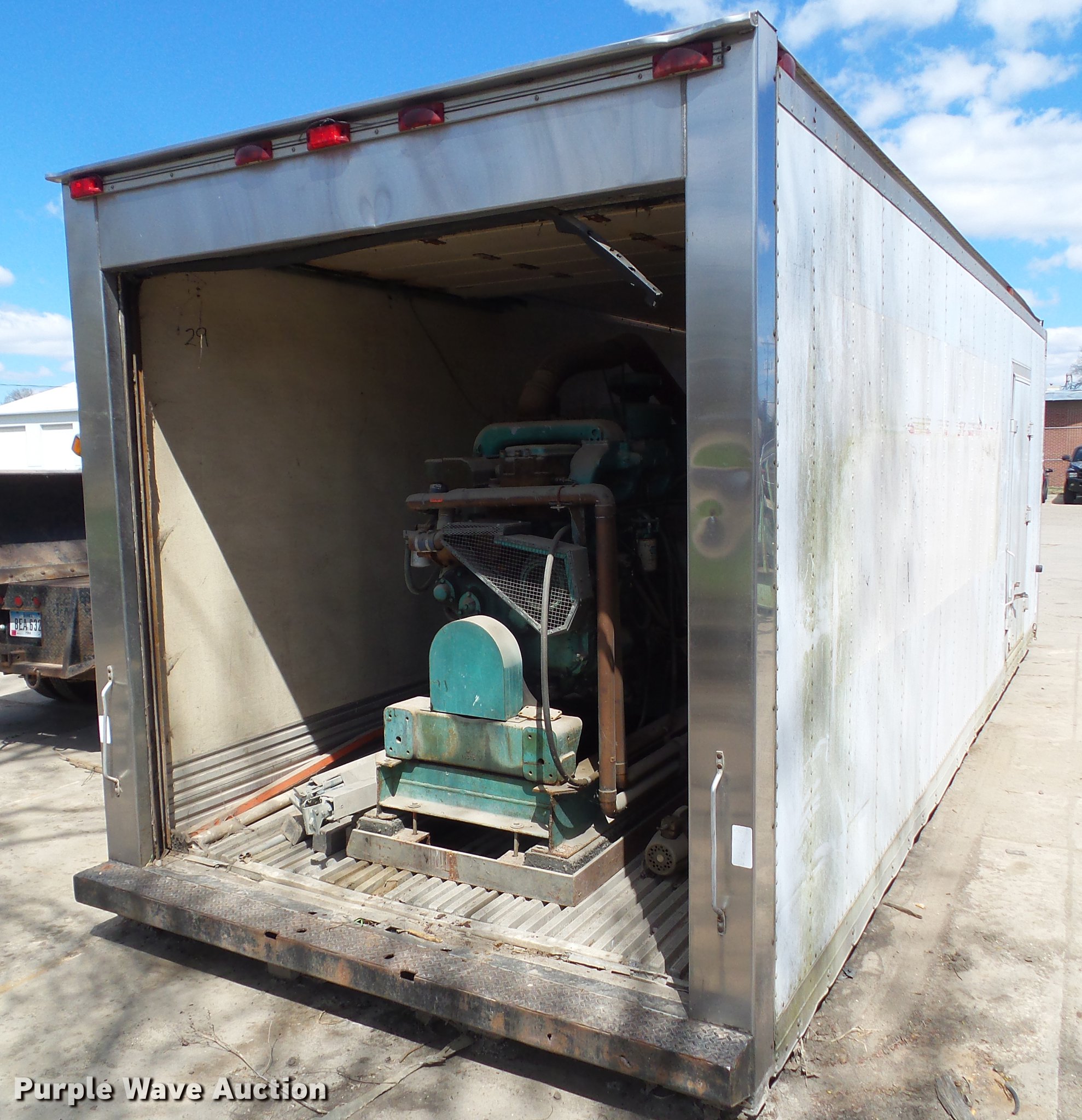 Onan 1750FE generator in Des Moines, IA Item EM9159 sold Purple Wave