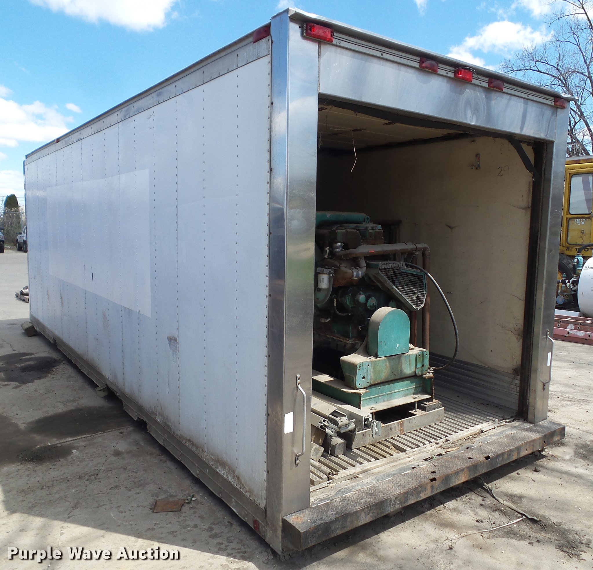 Onan 1750FE generator in Des Moines, IA Item EM9159 sold Purple Wave