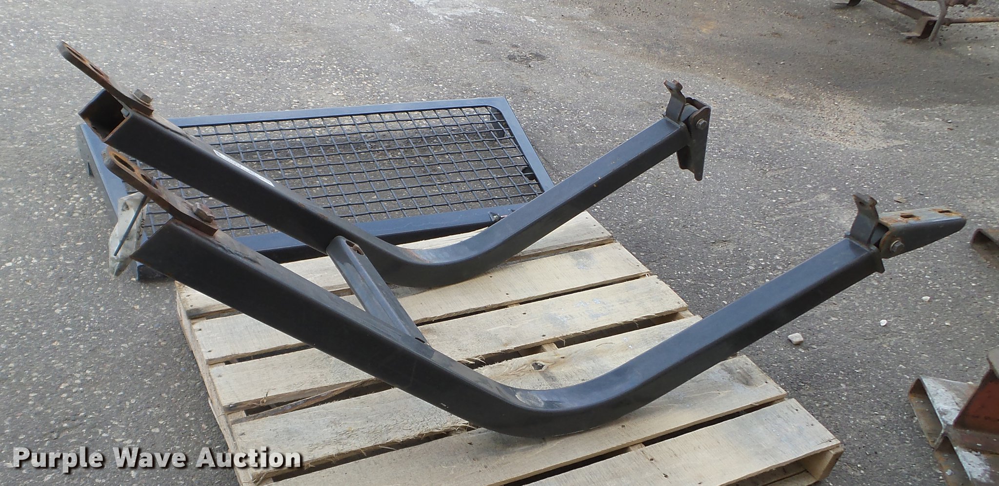 Case 850L sweeps and rear screen in Minneapolis, MN | Item FM9303 sold ...