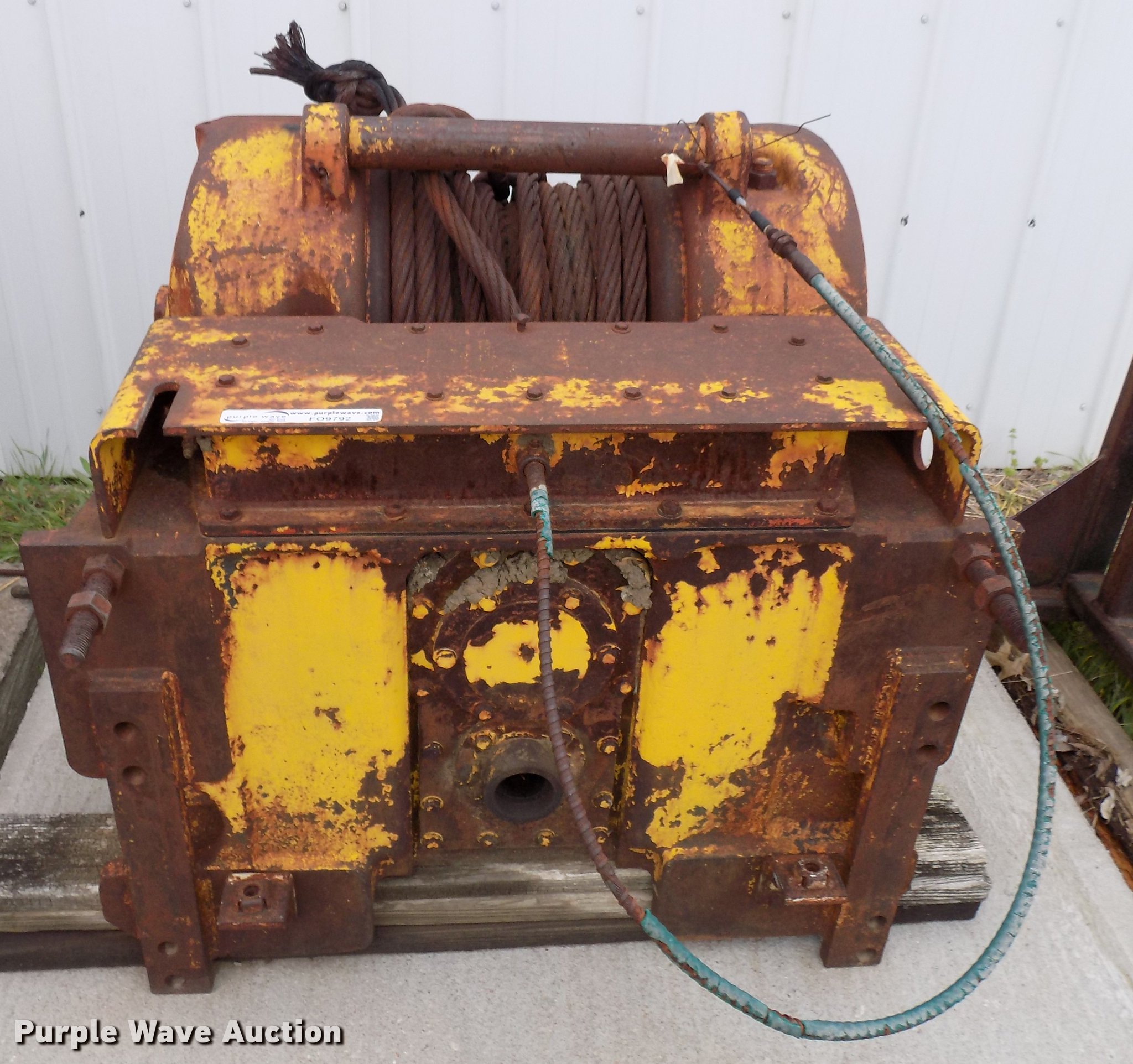 Carco OPS40010 dozer winch in Arkansas City, KS Item FO9792 sold