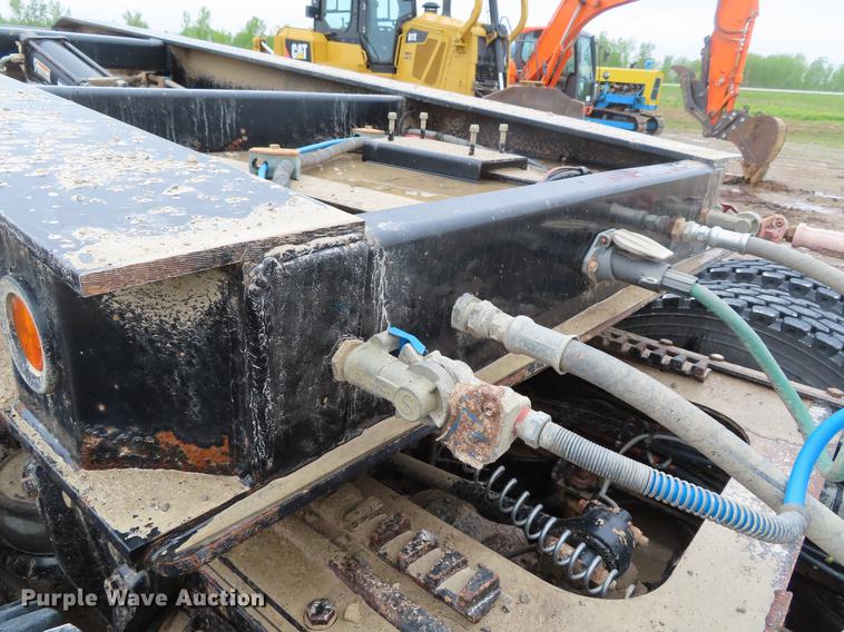 image for item DE3401 2014 Kaufman FR55DT-25K-43 lowboy equipment trailer