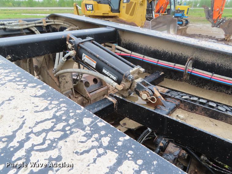 image for item DE3401 2014 Kaufman FR55DT-25K-43 lowboy equipment trailer