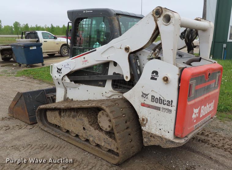 image for item DE3402 2011 Bobcat T770 skid steer