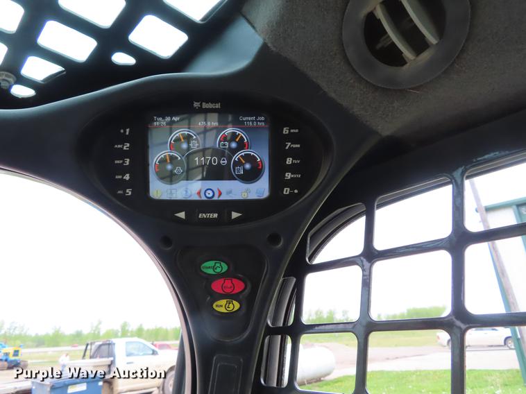 image for item DE3402 2011 Bobcat T770 skid steer