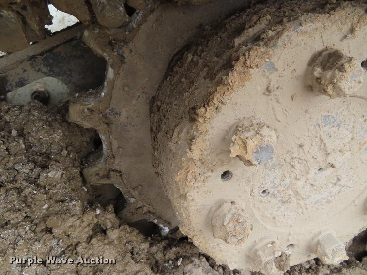 image for item DE3402 2011 Bobcat T770 skid steer