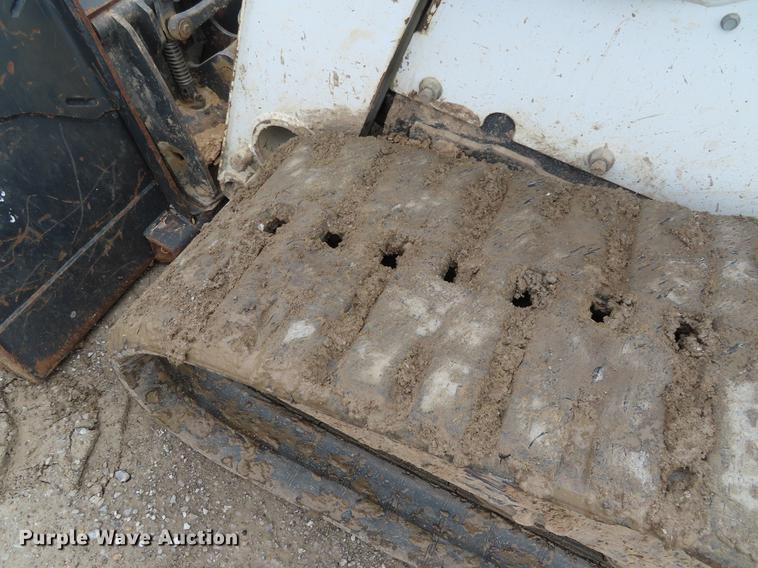 image for item DE3402 2011 Bobcat T770 skid steer