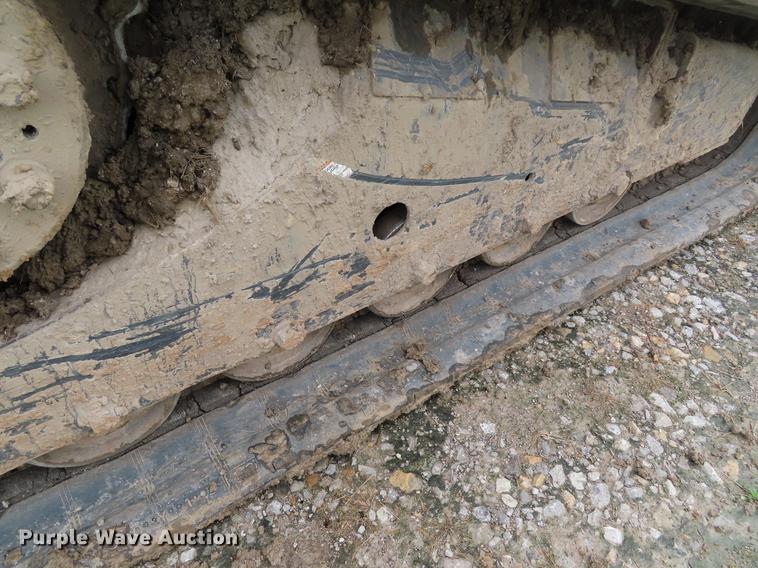 image for item DE3402 2011 Bobcat T770 skid steer