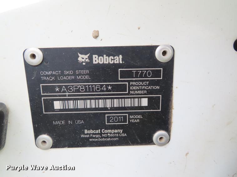 image for item DE3402 2011 Bobcat T770 skid steer