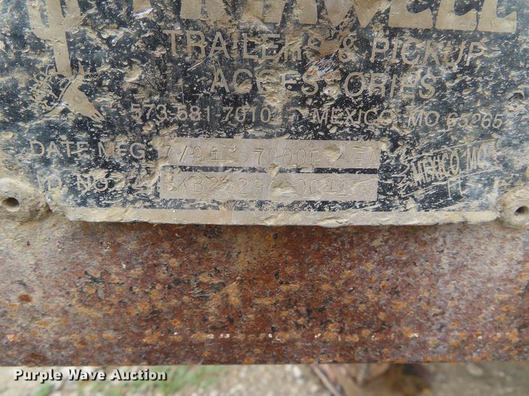 image for item DE3405 2004 Maxwell utility trailer