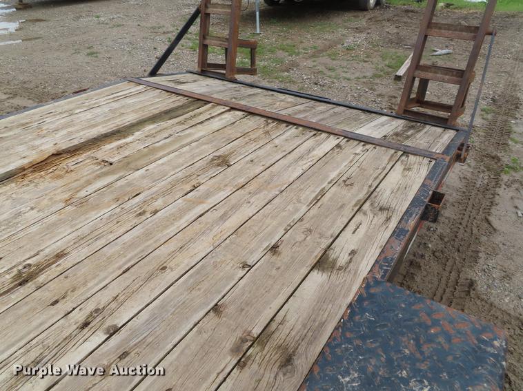 image for item DE3406 2001 PJ utility trailer