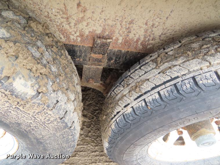 image for item DE3406 2001 PJ utility trailer