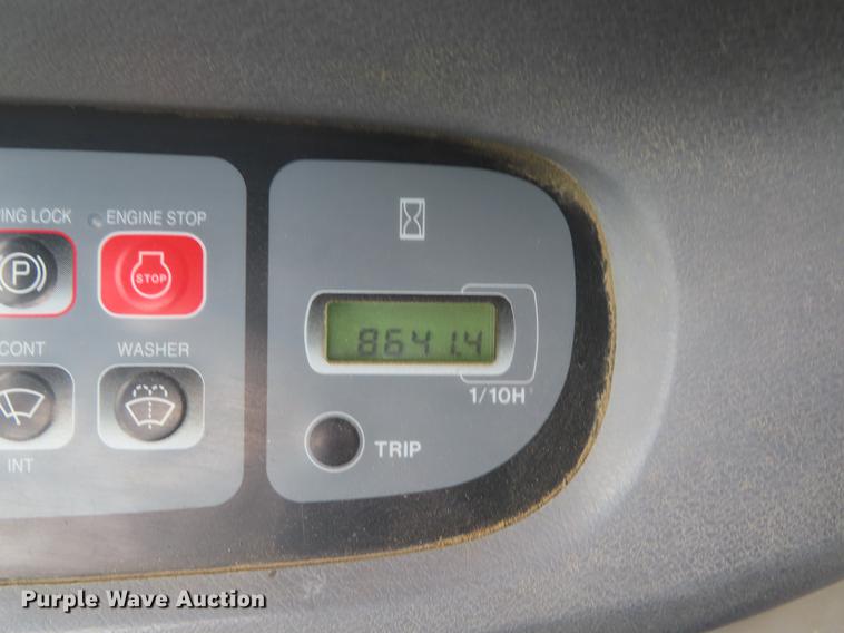 image for item DE3409 2005 Link-Belt 240 LX long reach excavator