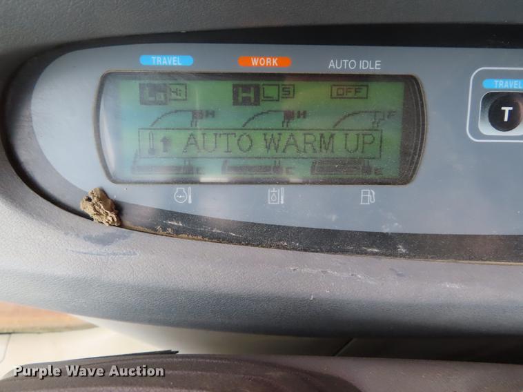 image for item DE3409 2005 Link-Belt 240 LX long reach excavator