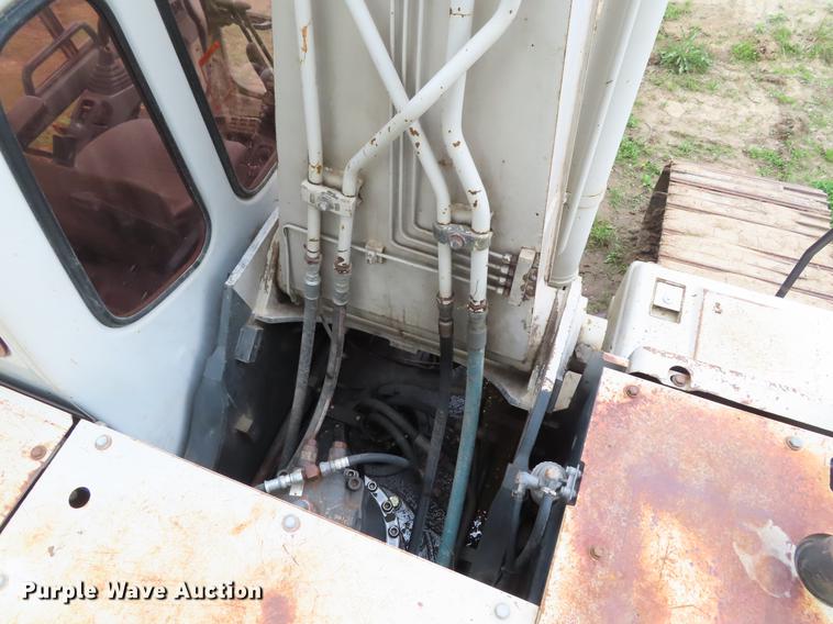 image for item DE3409 2005 Link-Belt 240 LX long reach excavator