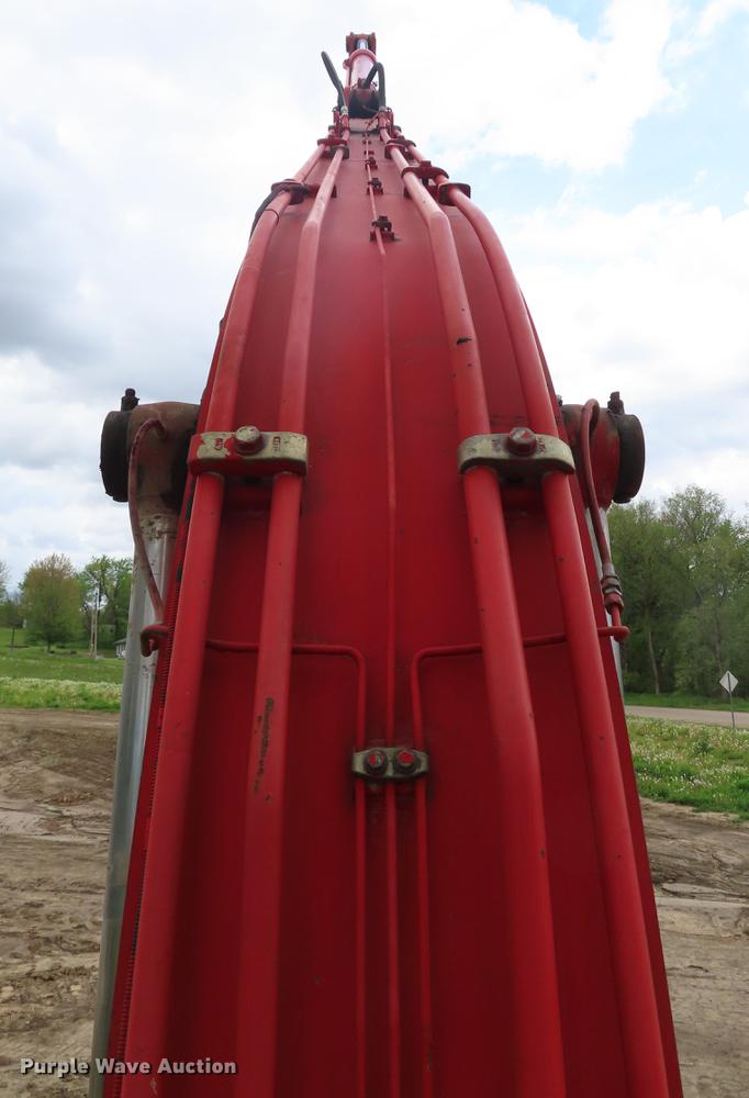 image for item DE3409 2005 Link-Belt 240 LX long reach excavator