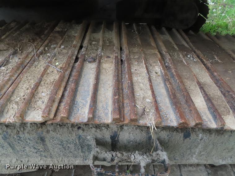 image for item DE3409 2005 Link-Belt 240 LX long reach excavator