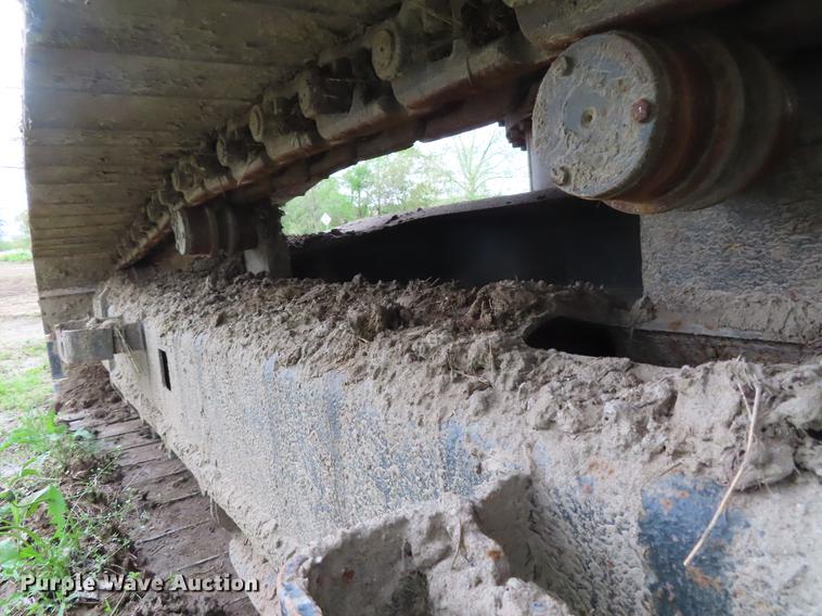 image for item DE3409 2005 Link-Belt 240 LX long reach excavator