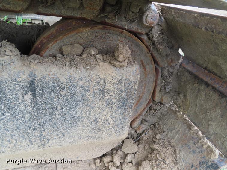 image for item DE3409 2005 Link-Belt 240 LX long reach excavator