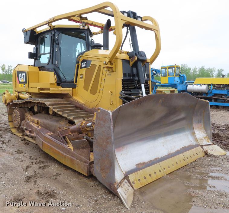 image for item DE3463 2010 Caterpillar D7E dozer
