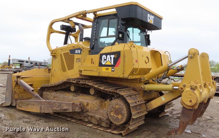 image for item DE3463 2010 Caterpillar D7E dozer