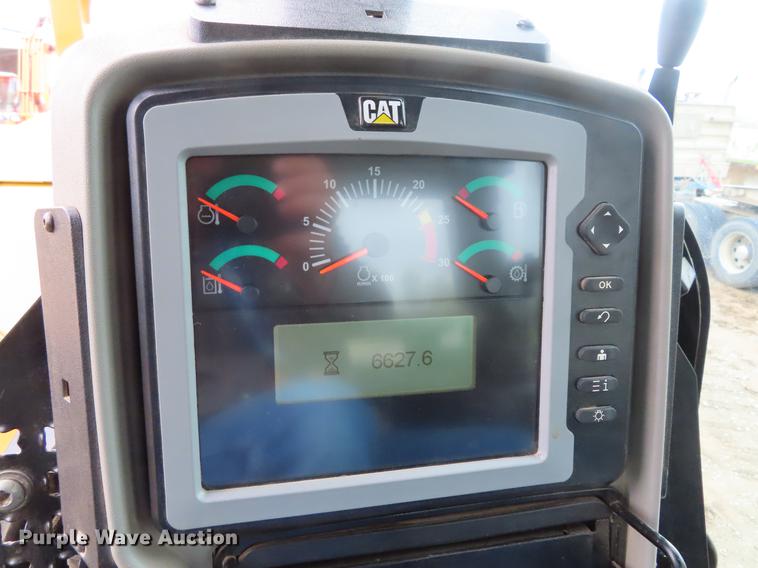 image for item DE3463 2010 Caterpillar D7E dozer