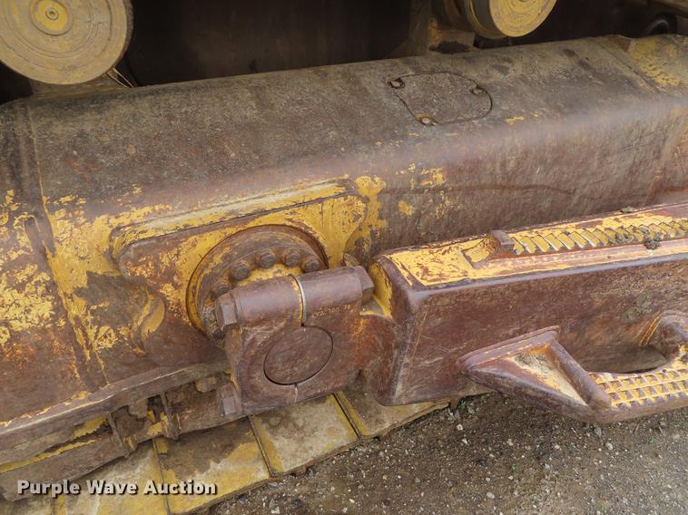 image for item DE3463 2010 Caterpillar D7E dozer