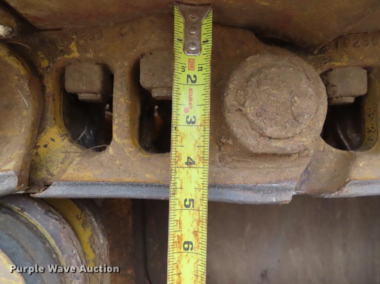 image for item DE3463 2010 Caterpillar D7E dozer