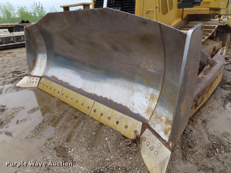 image for item DE3463 2010 Caterpillar D7E dozer