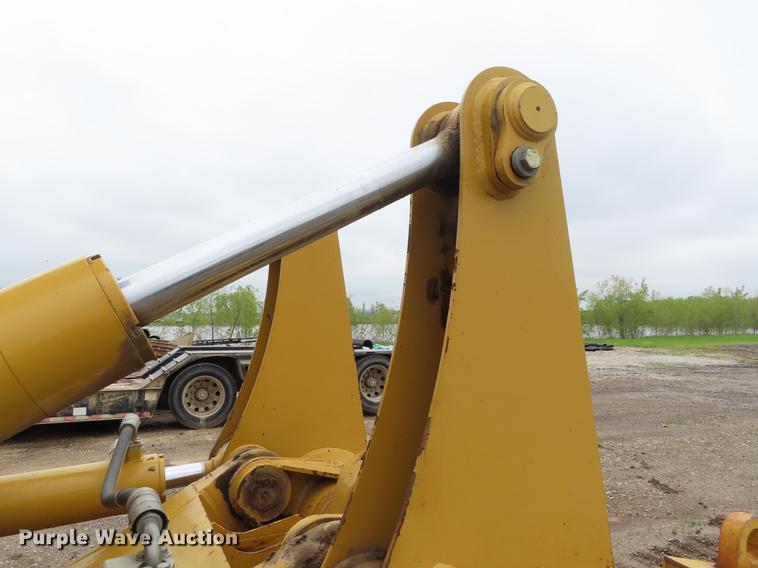 image for item DE3463 2010 Caterpillar D7E dozer