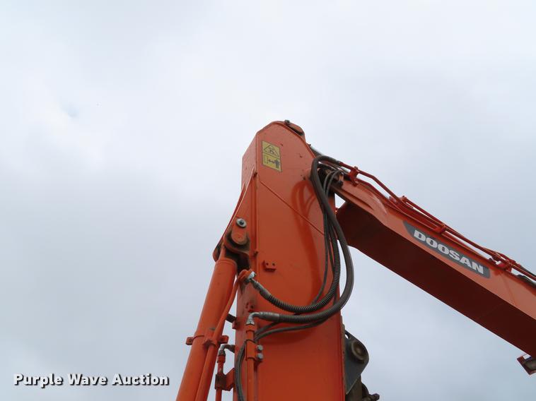 image for item DE3464 2015 Doosan DX140LC-3 excavator