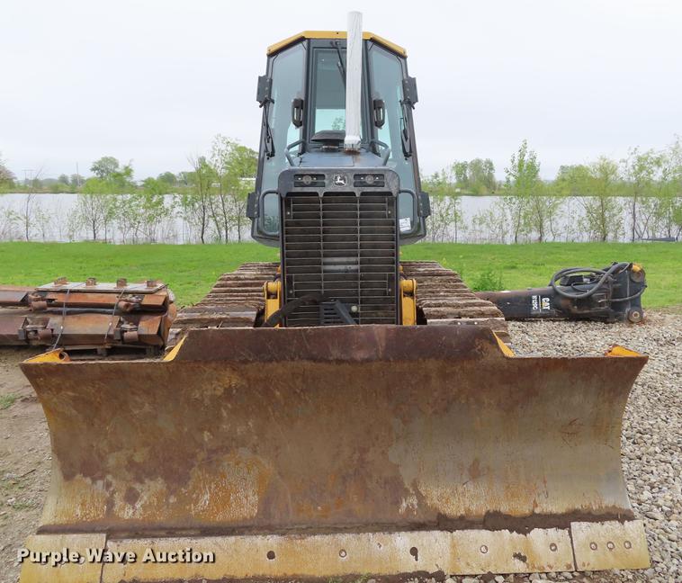 image for item DE3465 2005 John Deere 650J XLT dozer