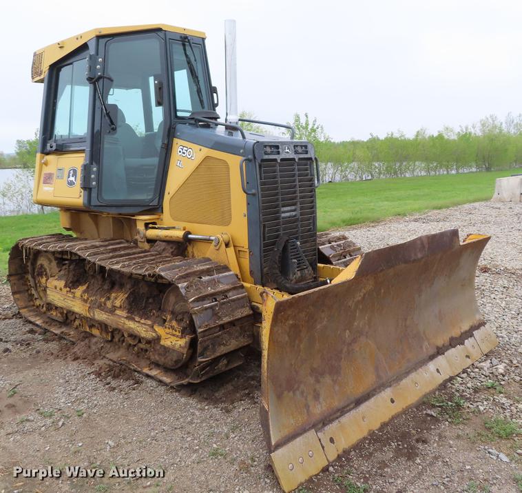 image for item DE3465 2005 John Deere 650J XLT dozer