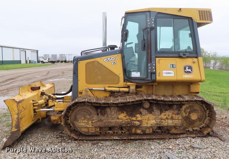image for item DE3465 2005 John Deere 650J XLT dozer