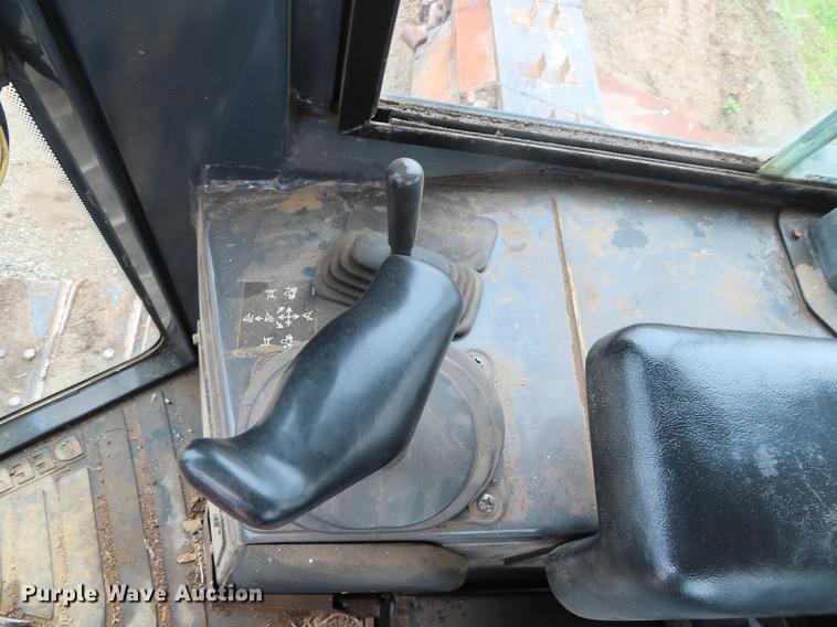 image for item DE3465 2005 John Deere 650J XLT dozer