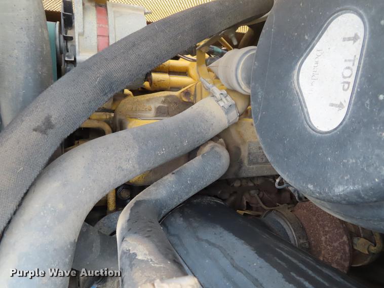 image for item DE3465 2005 John Deere 650J XLT dozer