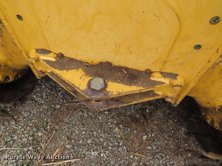 image for item DE3465 2005 John Deere 650J XLT dozer