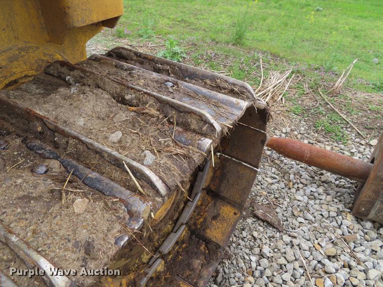 image for item DE3465 2005 John Deere 650J XLT dozer