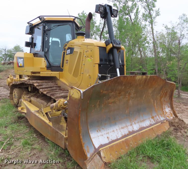 image for item DE3466 2011 Caterpillar D7E dozer