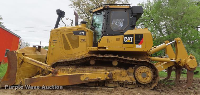image for item DE3466 2011 Caterpillar D7E dozer