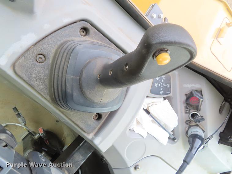 image for item DE3466 2011 Caterpillar D7E dozer