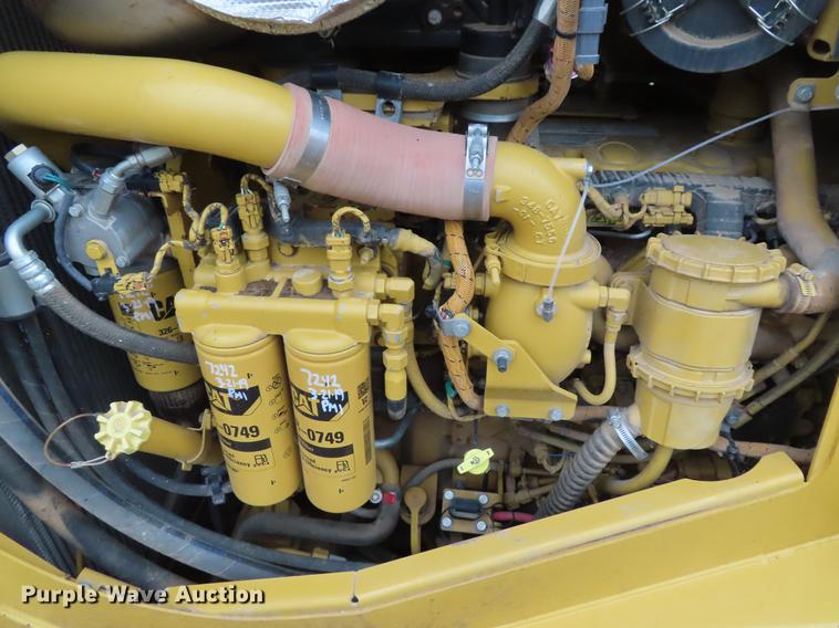 image for item DE3466 2011 Caterpillar D7E dozer