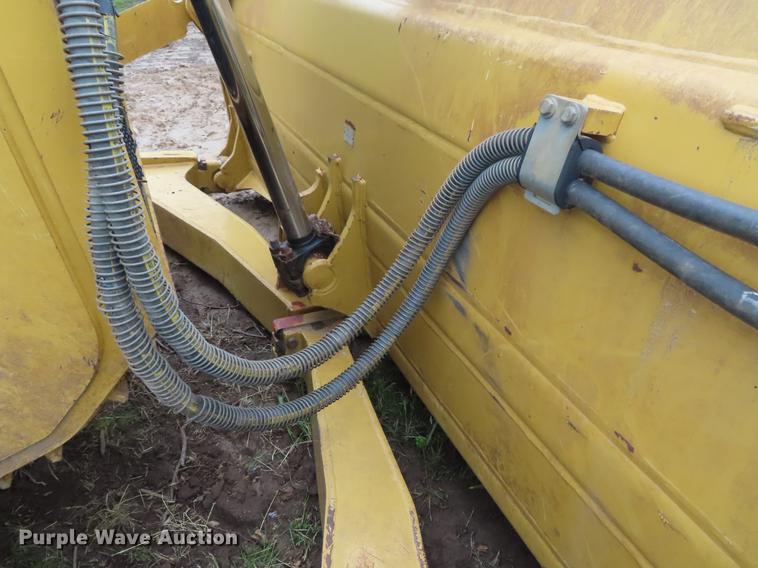 image for item DE3466 2011 Caterpillar D7E dozer