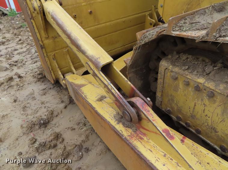 image for item DE3466 2011 Caterpillar D7E dozer