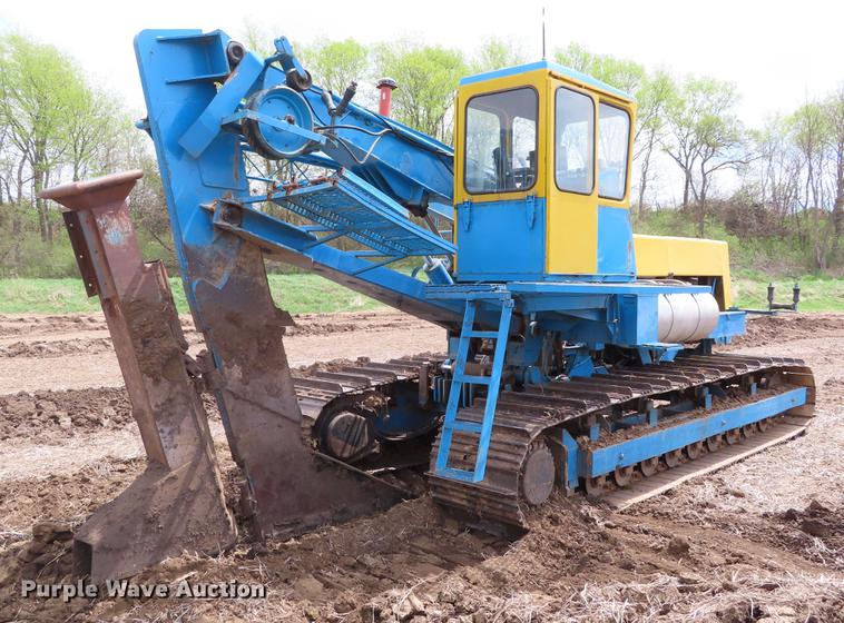 image for item DE3490 Barth TL75 tile plow